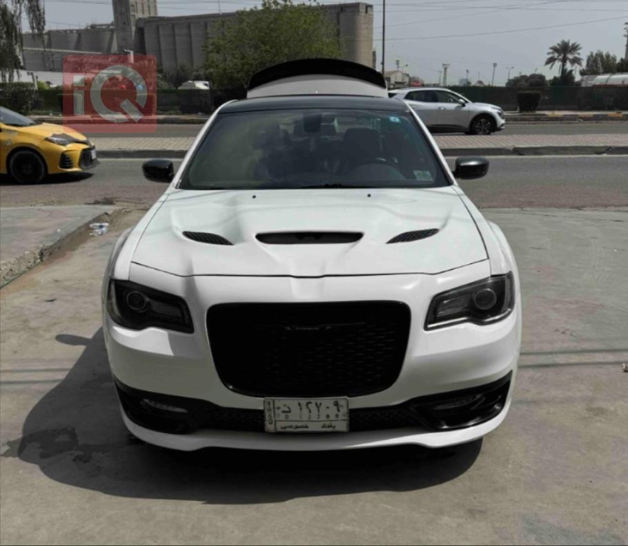 کرایسلەر 300